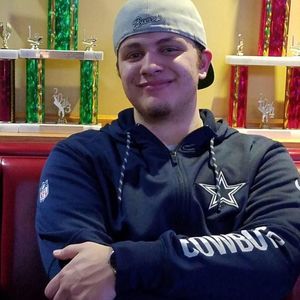 Meet your Posher, Zach